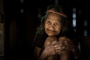 中年女性の息が臭い原因を治す方法は？